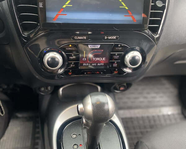 Сірий Ніссан Жук, об'ємом двигуна 1.6 л та пробігом 166 тис. км за 8800 $, фото 22 на Automoto.ua