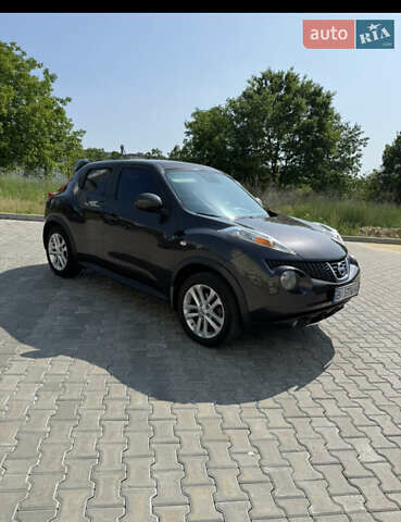Серый Ниссан Жук, объемом двигателя 1.6 л и пробегом 159 тыс. км за 9700 $, фото 1 на Automoto.ua