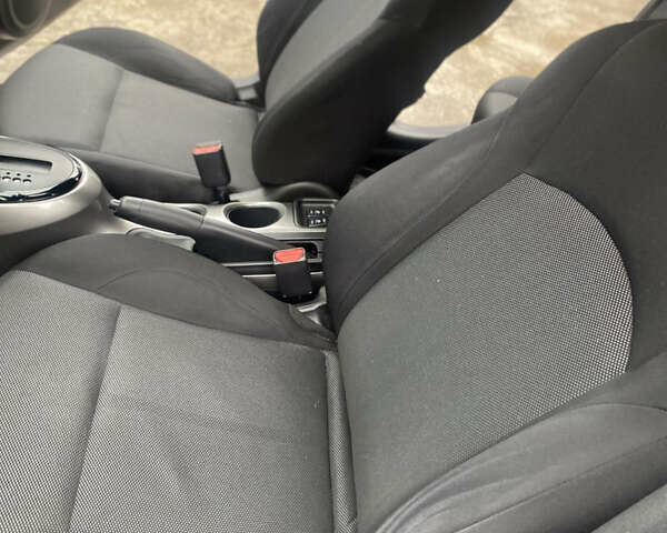 Сірий Ніссан Жук, об'ємом двигуна 1.6 л та пробігом 166 тис. км за 8800 $, фото 25 на Automoto.ua