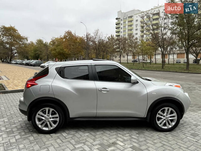 Серый Ниссан Жук, объемом двигателя 1.62 л и пробегом 157 тыс. км за 8400 $, фото 3 на Automoto.ua