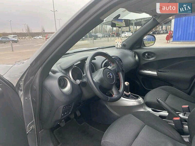 Серый Ниссан Жук, объемом двигателя 1.6 л и пробегом 139 тыс. км за 9350 $, фото 14 на Automoto.ua