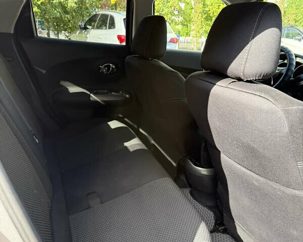 Сірий Ніссан Жук, об'ємом двигуна 1.5 л та пробігом 188 тис. км за 8300 $, фото 9 на Automoto.ua