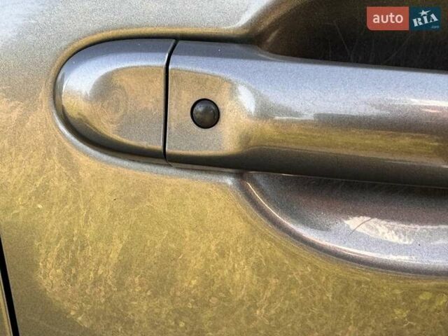 Сірий Ніссан Жук, об'ємом двигуна 1.6 л та пробігом 72 тис. км за 10400 $, фото 32 на Automoto.ua