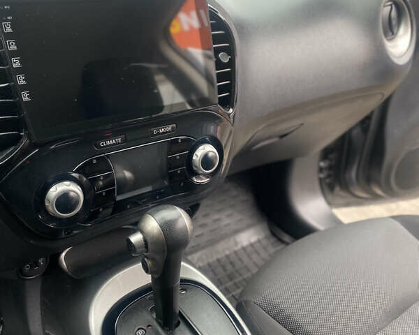 Сірий Ніссан Жук, об'ємом двигуна 1.6 л та пробігом 166 тис. км за 8800 $, фото 28 на Automoto.ua