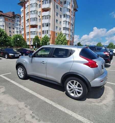 Серый Ниссан Жук, объемом двигателя 1.6 л и пробегом 88 тыс. км за 10000 $, фото 7 на Automoto.ua