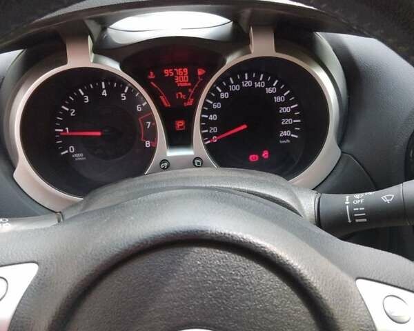 Сірий Ніссан Жук, об'ємом двигуна 1.6 л та пробігом 95 тис. км за 10600 $, фото 17 на Automoto.ua