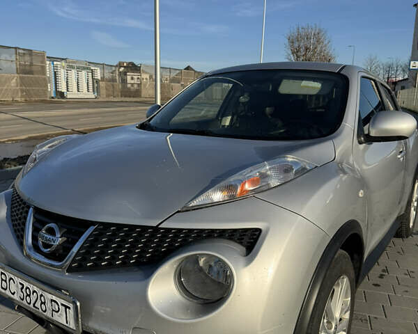 Серый Ниссан Жук, объемом двигателя 1.6 л и пробегом 112 тыс. км за 9500 $, фото 1 на Automoto.ua