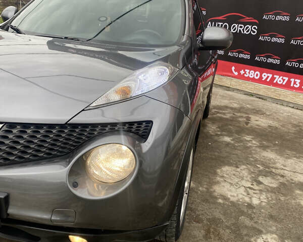 Сірий Ніссан Жук, об'ємом двигуна 1.6 л та пробігом 166 тис. км за 8800 $, фото 5 на Automoto.ua