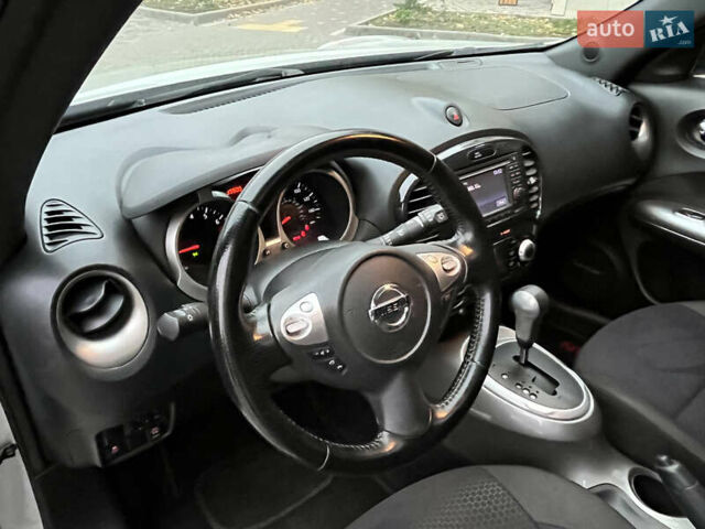 Серый Ниссан Жук, объемом двигателя 1.62 л и пробегом 157 тыс. км за 8400 $, фото 8 на Automoto.ua