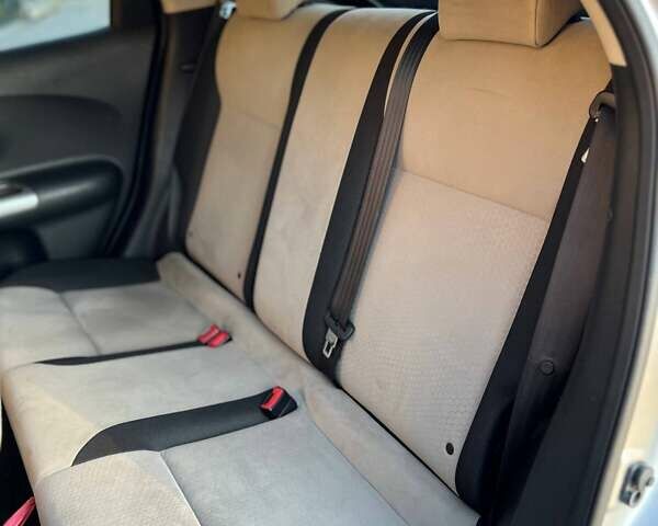 Серый Ниссан Жук, объемом двигателя 1.62 л и пробегом 145 тыс. км за 9999 $, фото 19 на Automoto.ua