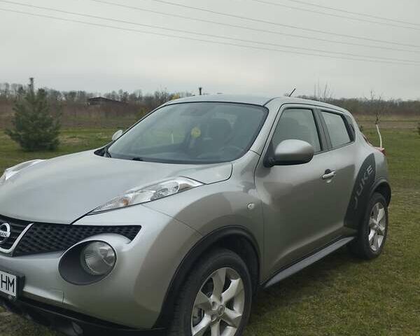Ниссан Жук 2012 в Луцке на Automoto.ua Серый Ниссан Жук, объемом двигателя 1.5 л и пробегом 227 тыс. км за 10500 $, фото 2 на Automoto.ua