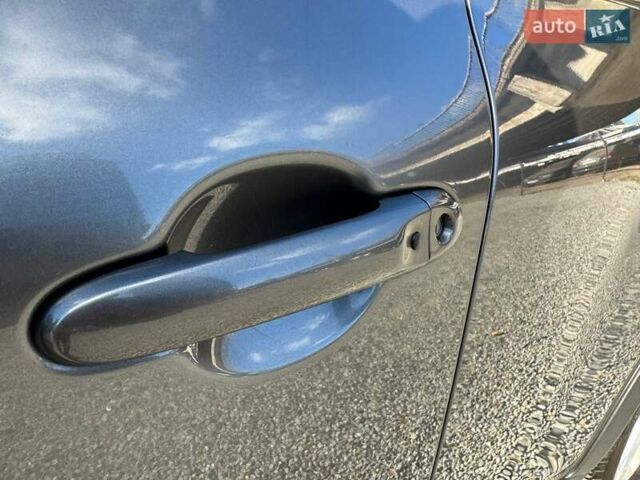 Сірий Ніссан Жук, об'ємом двигуна 1.6 л та пробігом 116 тис. км за 12000 $, фото 8 на Automoto.ua