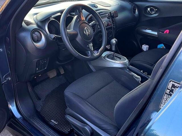 Серый Ниссан Жук, объемом двигателя 1.6 л и пробегом 185 тыс. км за 10000 $, фото 7 на Automoto.ua