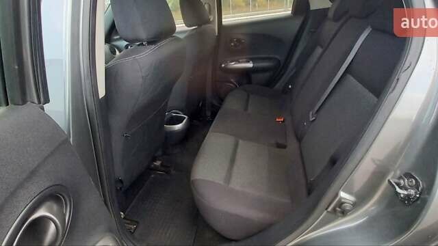 Серый Ниссан Жук, объемом двигателя 1.6 л и пробегом 146 тыс. км за 10200 $, фото 11 на Automoto.ua