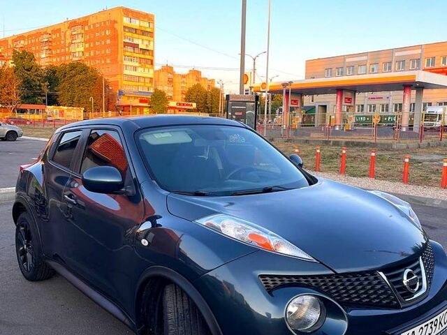 Серый Ниссан Жук, объемом двигателя 1.6 л и пробегом 185 тыс. км за 10000 $, фото 2 на Automoto.ua