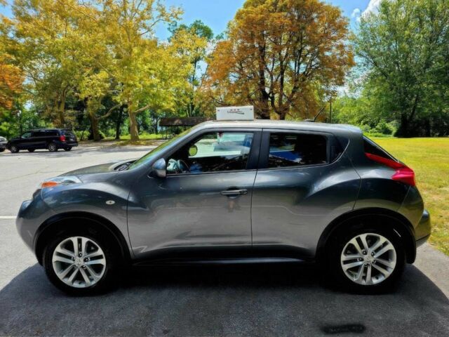 Серый Ниссан Жук, объемом двигателя 1.6 л и пробегом 84 тыс. км за 4400 $, фото 2 на Automoto.ua