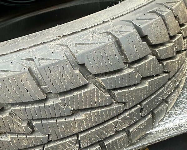 Серый Ниссан Жук, объемом двигателя 1.6 л и пробегом 147 тыс. км за 9700 $, фото 18 на Automoto.ua