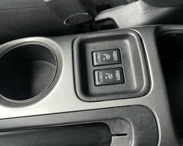 Серый Ниссан Жук, объемом двигателя 1.6 л и пробегом 147 тыс. км за 9700 $, фото 28 на Automoto.ua