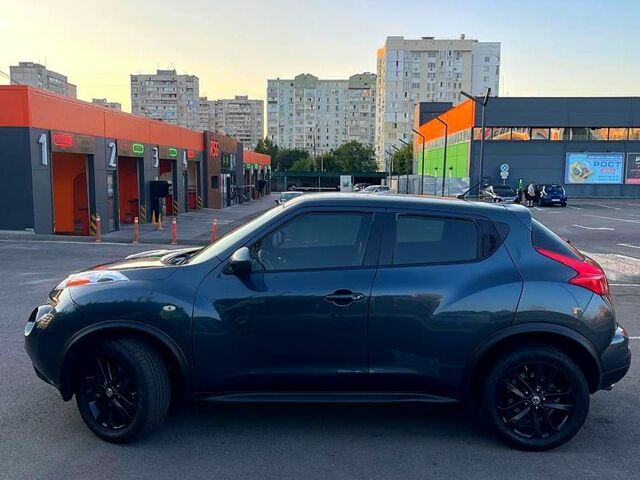 Серый Ниссан Жук, объемом двигателя 1.6 л и пробегом 185 тыс. км за 10000 $, фото 6 на Automoto.ua