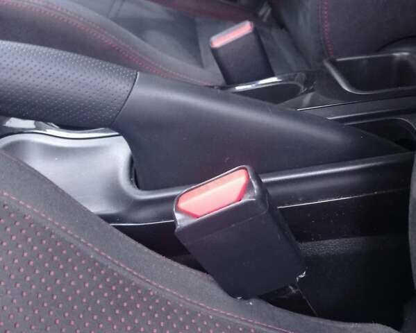 Сірий Ніссан Жук, об'ємом двигуна 1.62 л та пробігом 155 тис. км за 13500 $, фото 13 на Automoto.ua