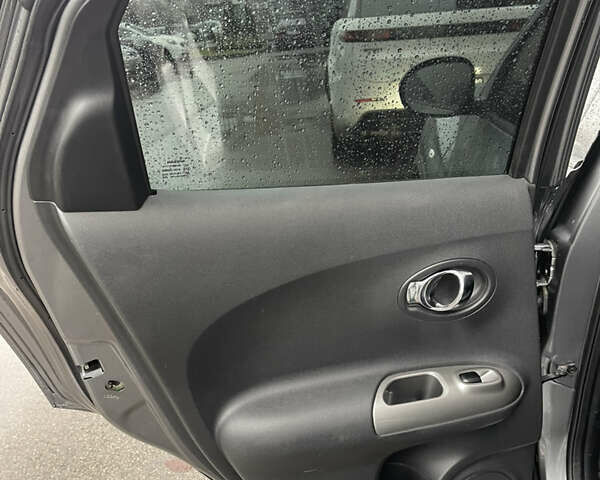 Серый Ниссан Жук, объемом двигателя 1.6 л и пробегом 147 тыс. км за 9700 $, фото 15 на Automoto.ua