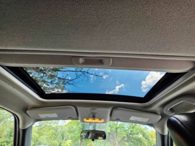 Серый Ниссан Жук, объемом двигателя 1.6 л и пробегом 84 тыс. км за 4400 $, фото 10 на Automoto.ua