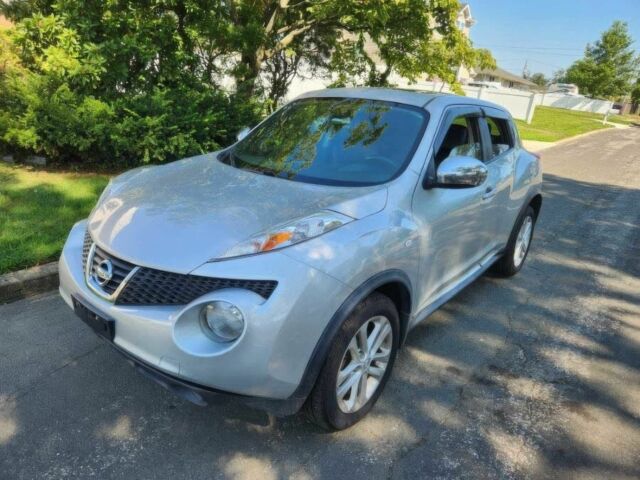 Серый Ниссан Жук, объемом двигателя 1.6 л и пробегом 84 тыс. км за 7500 $, фото 2 на Automoto.ua