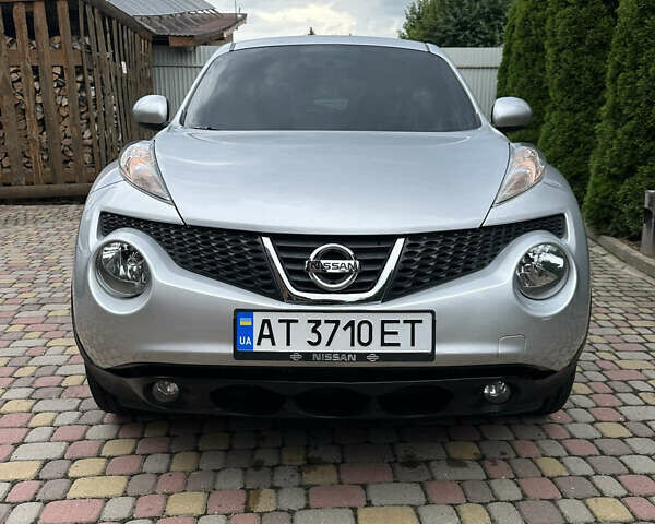 Сірий Ніссан Жук, об'ємом двигуна 1.6 л та пробігом 153 тис. км за 9999 $, фото 4 на Automoto.ua