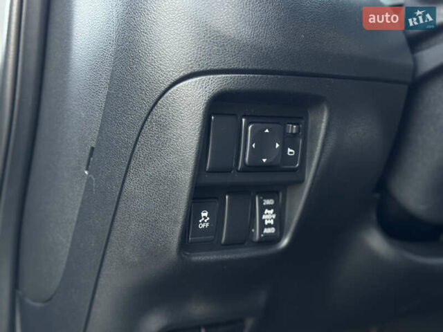 Серый Ниссан Жук, объемом двигателя 1.6 л и пробегом 256 тыс. км за 8900 $, фото 14 на Automoto.ua