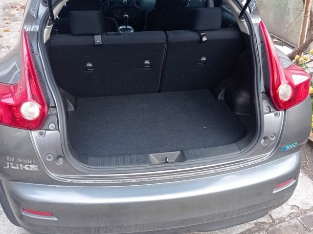 Серый Ниссан Жук, объемом двигателя 1.6 л и пробегом 110 тыс. км за 10500 $, фото 8 на Automoto.ua