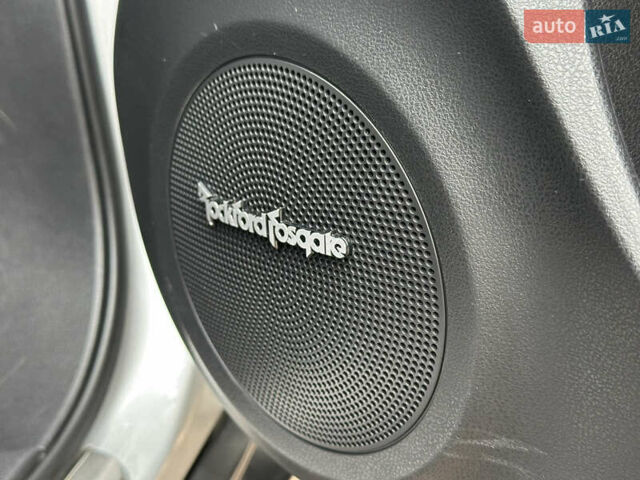 Сірий Ніссан Жук, об'ємом двигуна 1.6 л та пробігом 153 тис. км за 9999 $, фото 13 на Automoto.ua