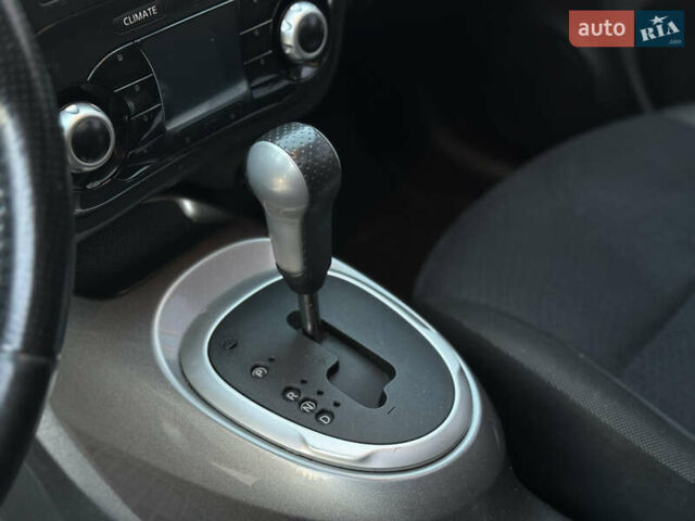 Серый Ниссан Жук, объемом двигателя 1.6 л и пробегом 256 тыс. км за 8900 $, фото 17 на Automoto.ua