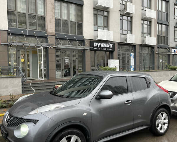 Серый Ниссан Жук, объемом двигателя 1.6 л и пробегом 147 тыс. км за 9700 $, фото 2 на Automoto.ua