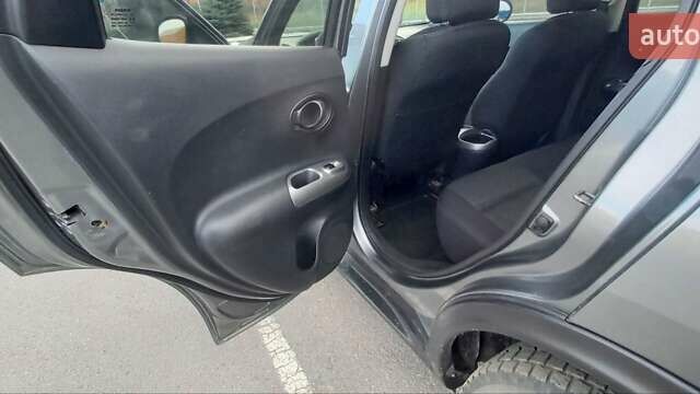 Серый Ниссан Жук, объемом двигателя 1.6 л и пробегом 146 тыс. км за 10200 $, фото 9 на Automoto.ua