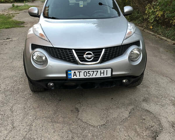 Серый Ниссан Жук, объемом двигателя 1.5 л и пробегом 184 тыс. км за 8700 $, фото 4 на Automoto.ua