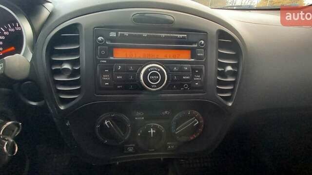 Серый Ниссан Жук, объемом двигателя 1.6 л и пробегом 146 тыс. км за 10200 $, фото 15 на Automoto.ua