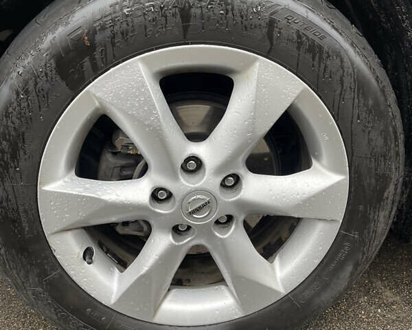 Серый Ниссан Жук, объемом двигателя 1.6 л и пробегом 147 тыс. км за 9700 $, фото 17 на Automoto.ua