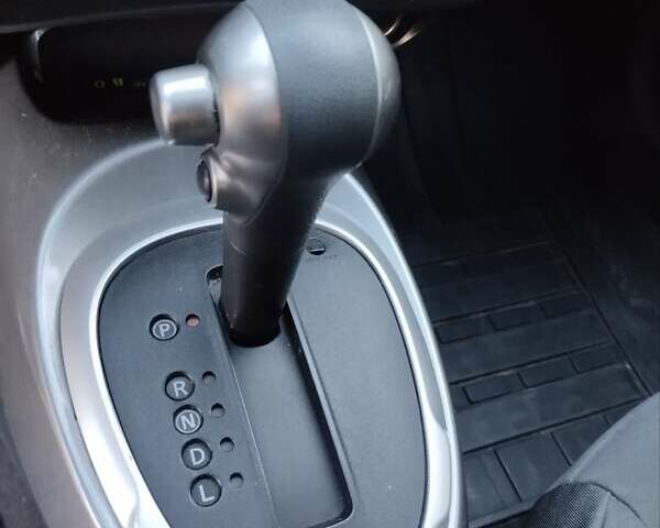 Сірий Ніссан Жук, об'ємом двигуна 1.6 л та пробігом 109 тис. км за 11950 $, фото 16 на Automoto.ua