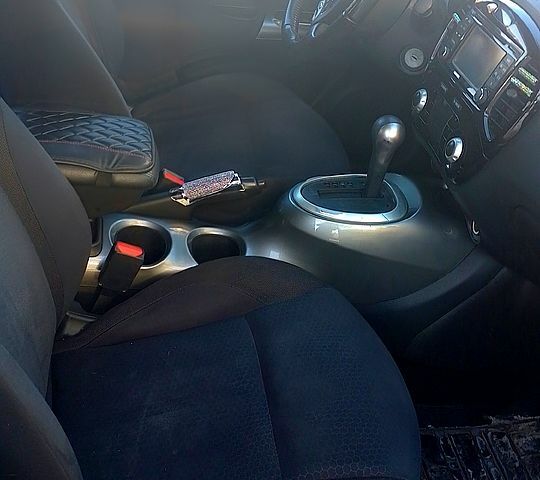 Сірий Ніссан Жук, об'ємом двигуна 1.6 л та пробігом 106 тис. км за 11000 $, фото 7 на Automoto.ua