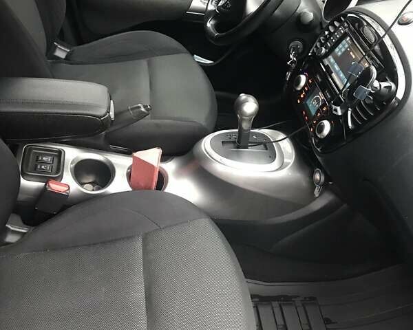 Серый Ниссан Жук, объемом двигателя 1.6 л и пробегом 93 тыс. км за 11300 $, фото 16 на Automoto.ua