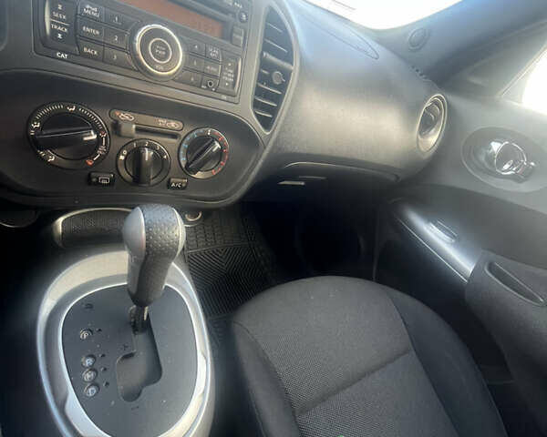 Серый Ниссан Жук, объемом двигателя 1.6 л и пробегом 89 тыс. км за 10500 $, фото 15 на Automoto.ua