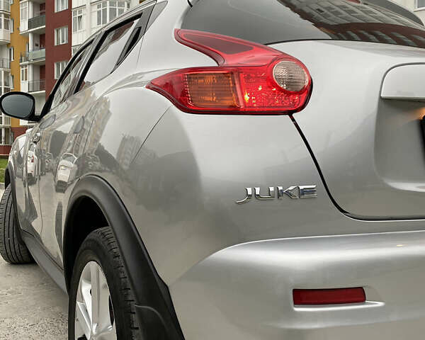 Серый Ниссан Жук, объемом двигателя 1.6 л и пробегом 160 тыс. км за 11200 $, фото 4 на Automoto.ua