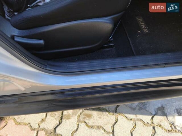 Серый Ниссан Жук, объемом двигателя 1.62 л и пробегом 185 тыс. км за 10400 $, фото 4 на Automoto.ua