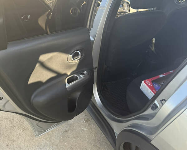 Сірий Ніссан Жук, об'ємом двигуна 1.46 л та пробігом 100 тис. км за 8500 $, фото 7 на Automoto.ua