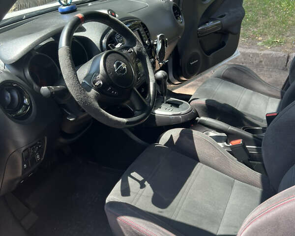 Сірий Ніссан Жук, об'ємом двигуна 1.62 л та пробігом 136 тис. км за 12800 $, фото 9 на Automoto.ua