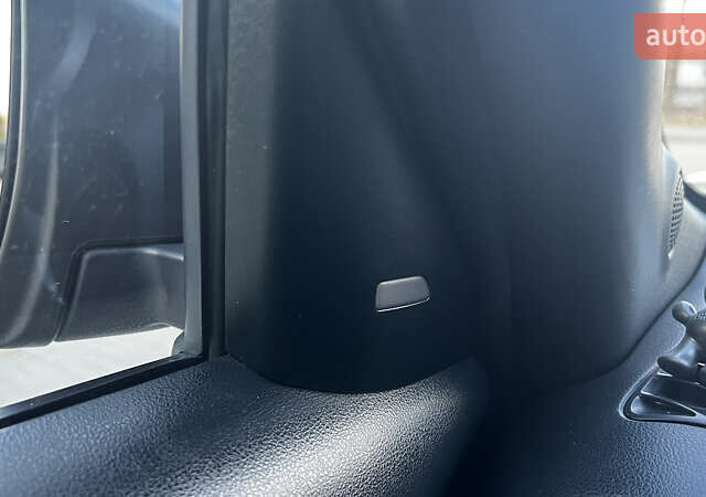 Серый Ниссан Жук, объемом двигателя 1.5 л и пробегом 213 тыс. км за 12300 $, фото 30 на Automoto.ua