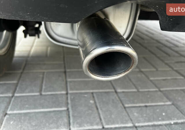 Серый Ниссан Жук, объемом двигателя 1.5 л и пробегом 213 тыс. км за 12300 $, фото 7 на Automoto.ua