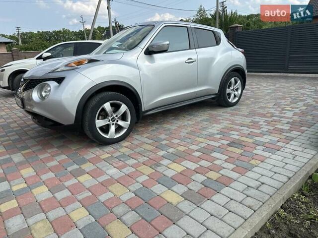 Сірий Ніссан Жук, об'ємом двигуна 1.62 л та пробігом 59 тис. км за 13299 $, фото 15 на Automoto.ua