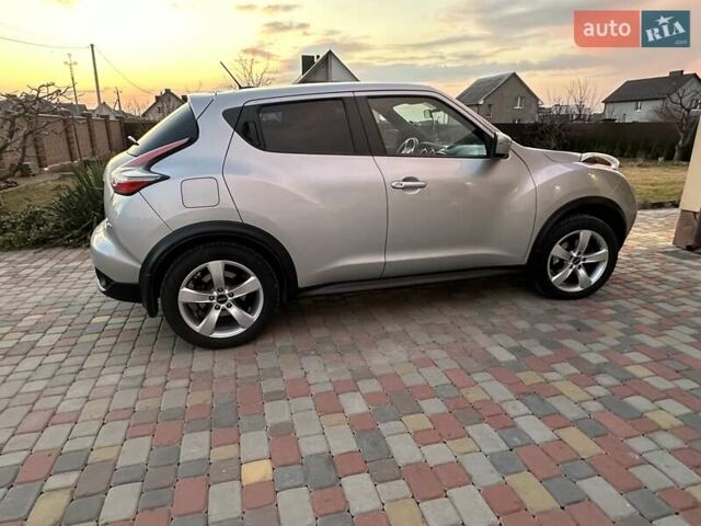 Сірий Ніссан Жук, об'ємом двигуна 1.62 л та пробігом 59 тис. км за 13299 $, фото 6 на Automoto.ua