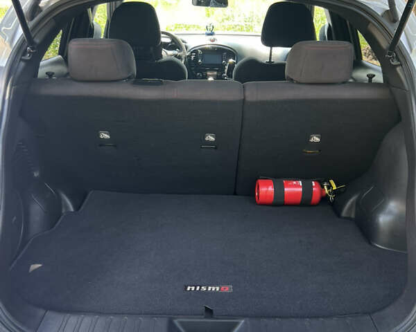 Сірий Ніссан Жук, об'ємом двигуна 1.62 л та пробігом 136 тис. км за 12800 $, фото 17 на Automoto.ua